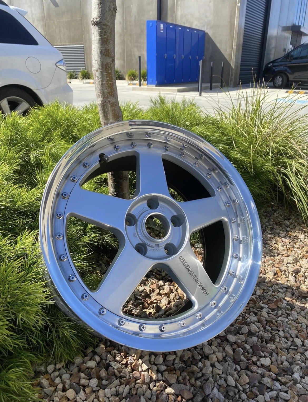 Picture 1 of 4
