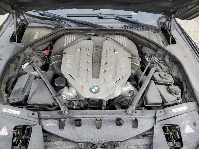 Fuse Box Engine Trunk Mounted Fits 09 BMW 750i 7107609 eBay