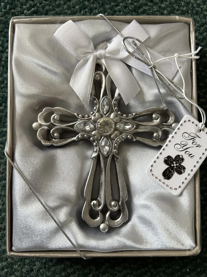 FASHIONCRAFT Adorno Cruz Tonificado Plateado Joya Colgante Cristiano Nuevo en Caja Foto 2 de 3
