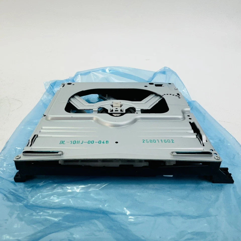 Genuine OEM Marantz, Denon, Yamaha, JVC DL-10HJ-00-048 Replacement DVD CD Drive - Image 3 of 4
