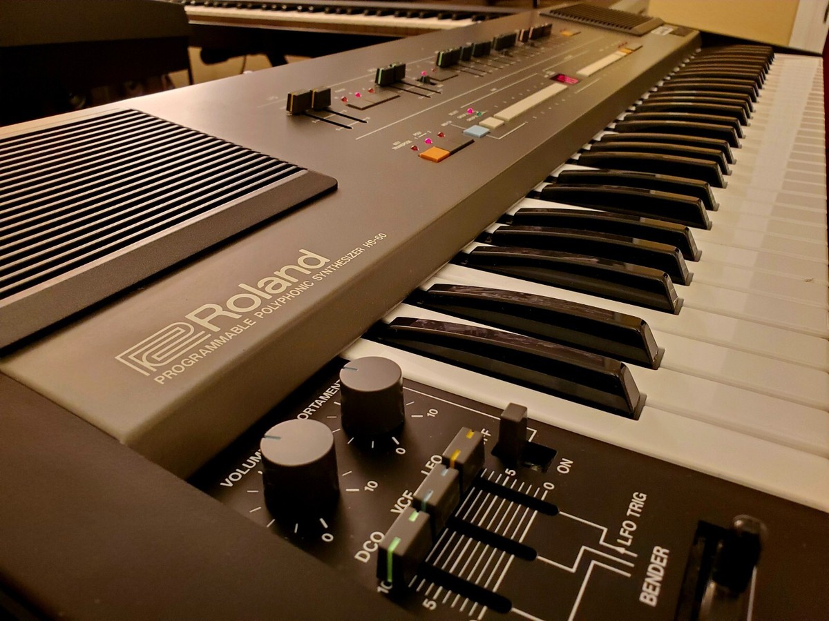 ROLAND HS60 (JUNO 106 with speakers!) FULLY SERVICED RARE VINTAGE