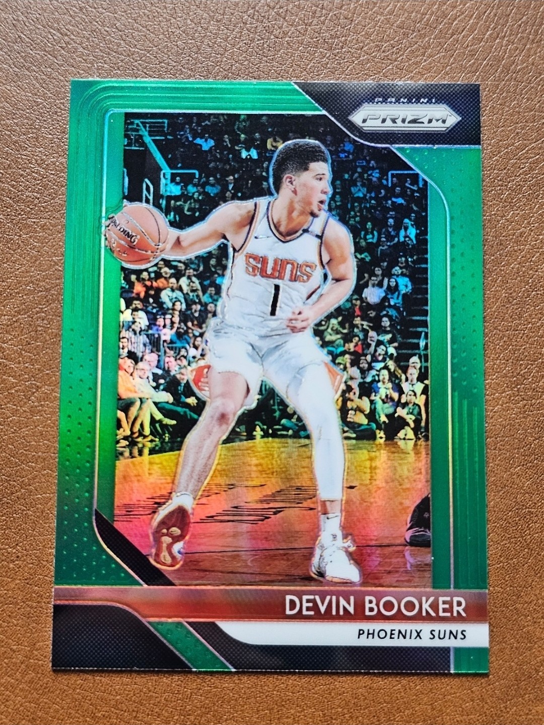 Devin Booker 2018-19 Prizm Green no. 11
