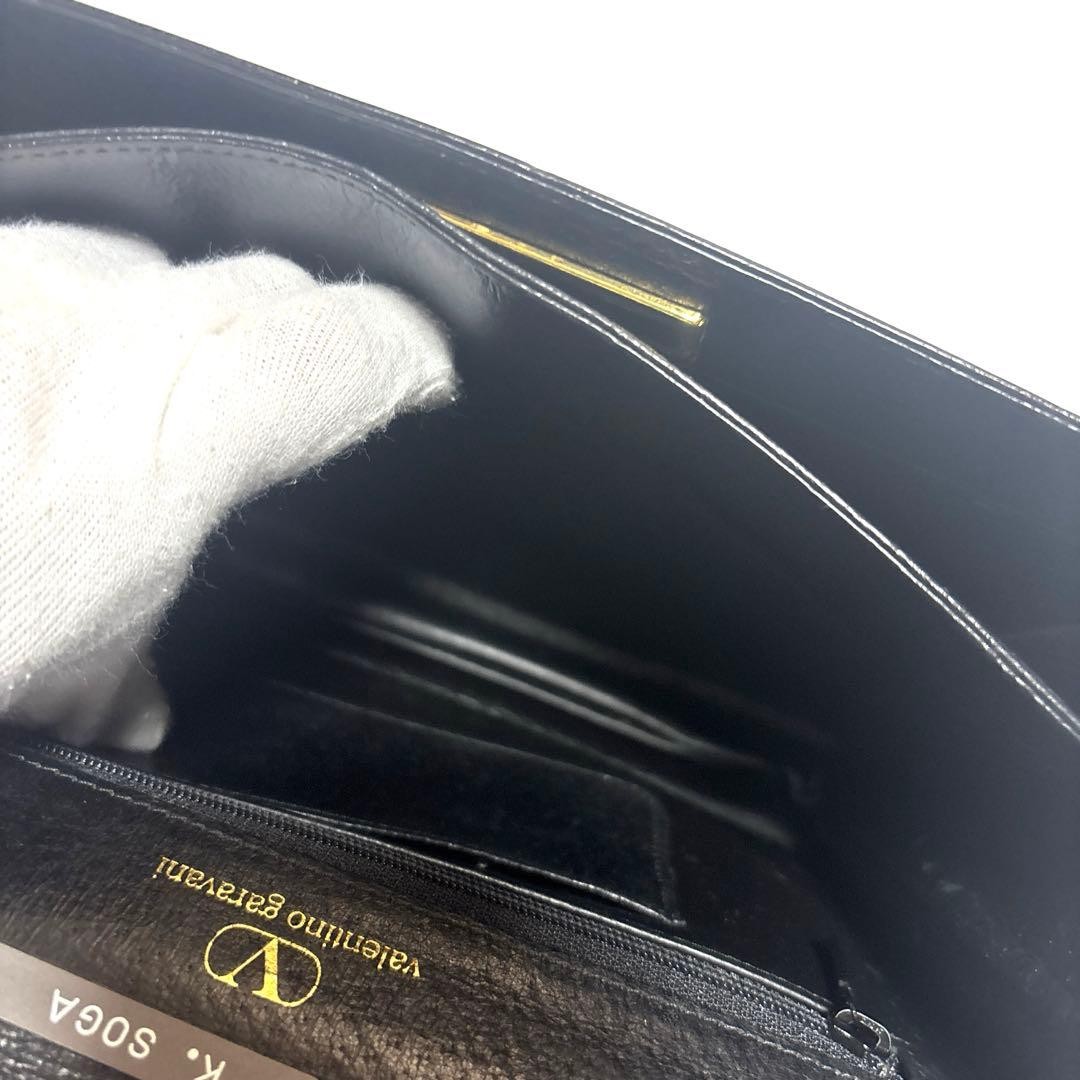 Valentino Garavani Leather Accordion Handbag Black Gold Hardware Women's Bag Ja thumbnail 16