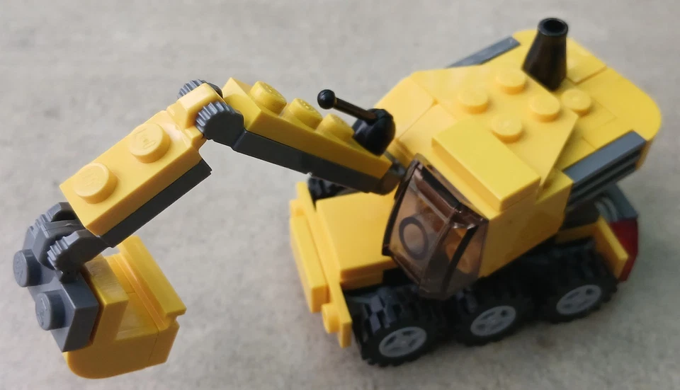 LEGO Creator 4915 and 31014, photo 3 of 3
