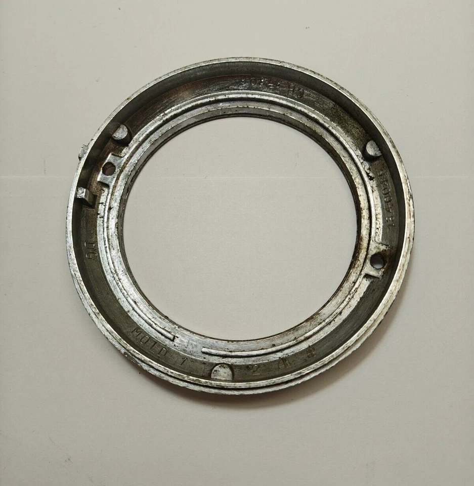 Lámpara de luz de estacionamiento DeSoto S-14 1950 bisel cromado 1340045 NOS Foto 4 de 4