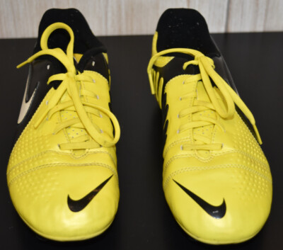 nike jr support football boots