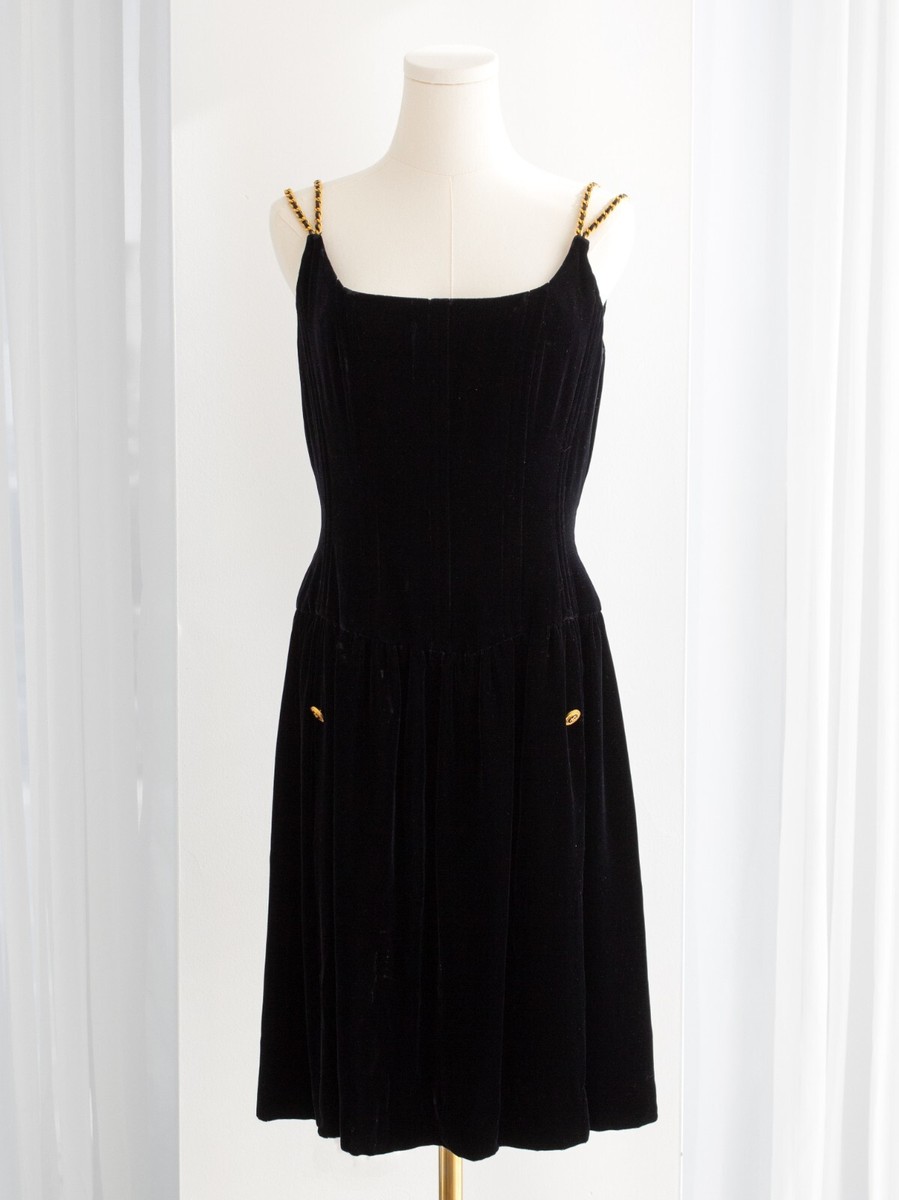 Chanel Vintage F/W 1993 Black Velvet Gold Chain Strap Corset Chanel Vintage F/W 1993 Black Velvet Gold Chain Strap Corset