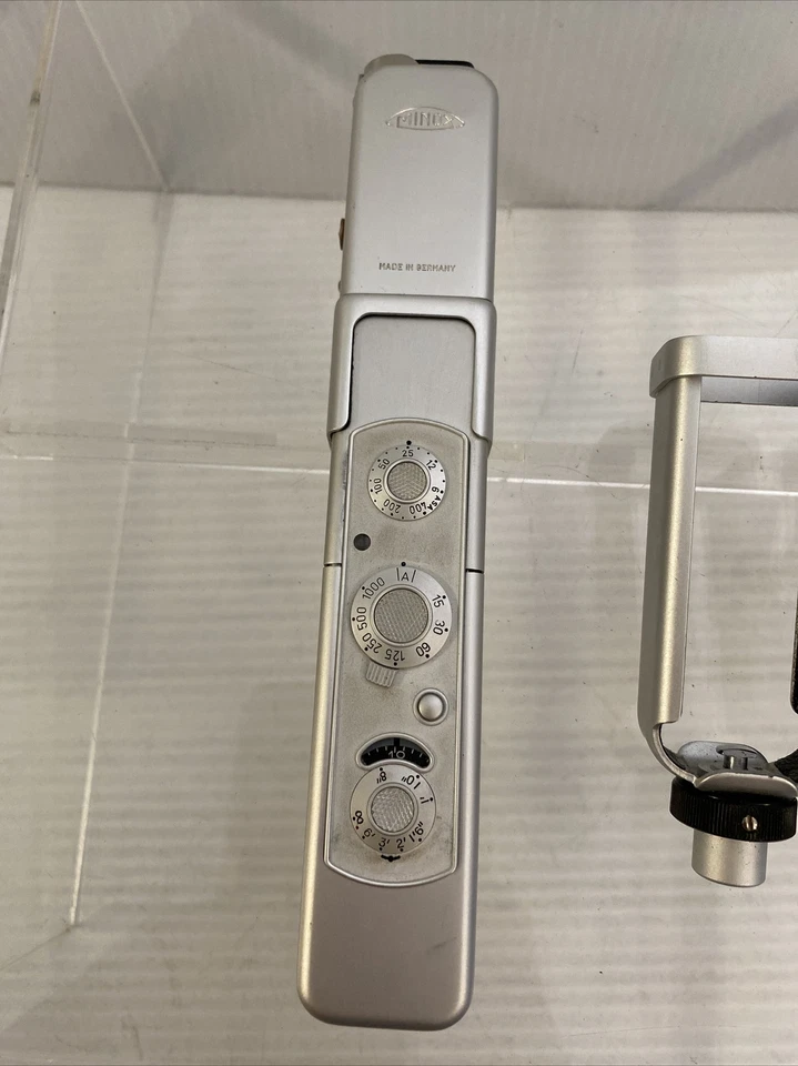 Cámara espía subminiatura vintage Minox C con flash y accesorio Foto 3 de 4