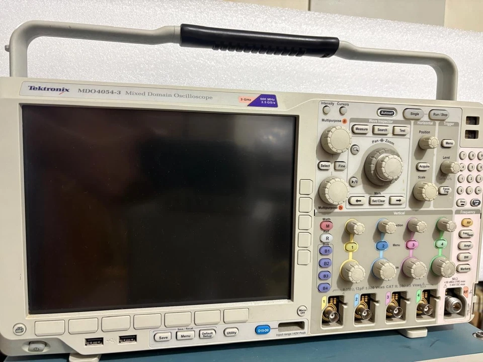 TEKTRONIX MDO-4054-3 - MIXED DOMAIN OSCILLOSCOPE - 500 MHz - Image 2 of 4