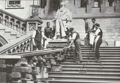 Postcard Moving the Darwin Statue 1927 Natural History Museum, London MINT