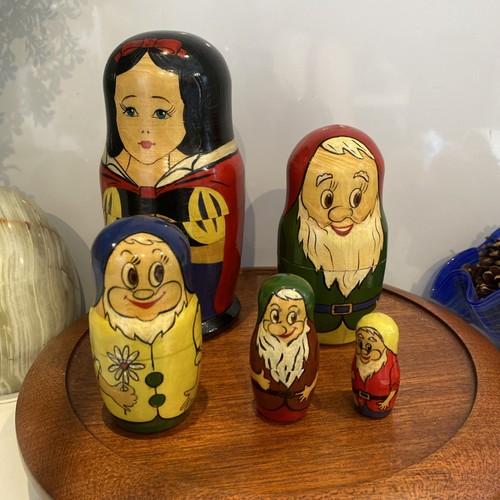 5 x Russian Doll sets Vintage And Modern different sizes - Picture 3 of 17