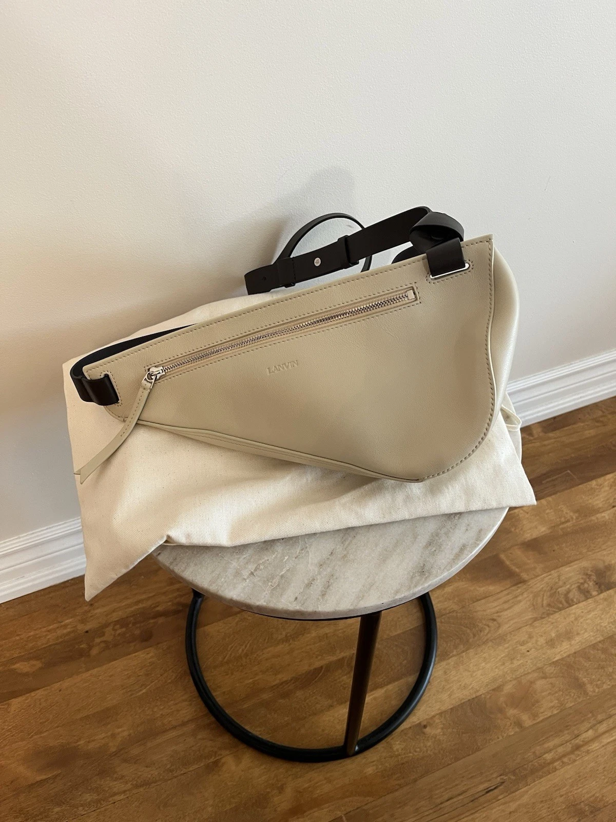 Lanvin — New never worn Lanvin Sand and Brown hobo Bumb Leather bag ret 1760+tx