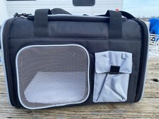 Soft sided dog/cat/pet carrier w/removable mat