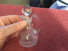 Single Glass Currat Bottle with Stopper