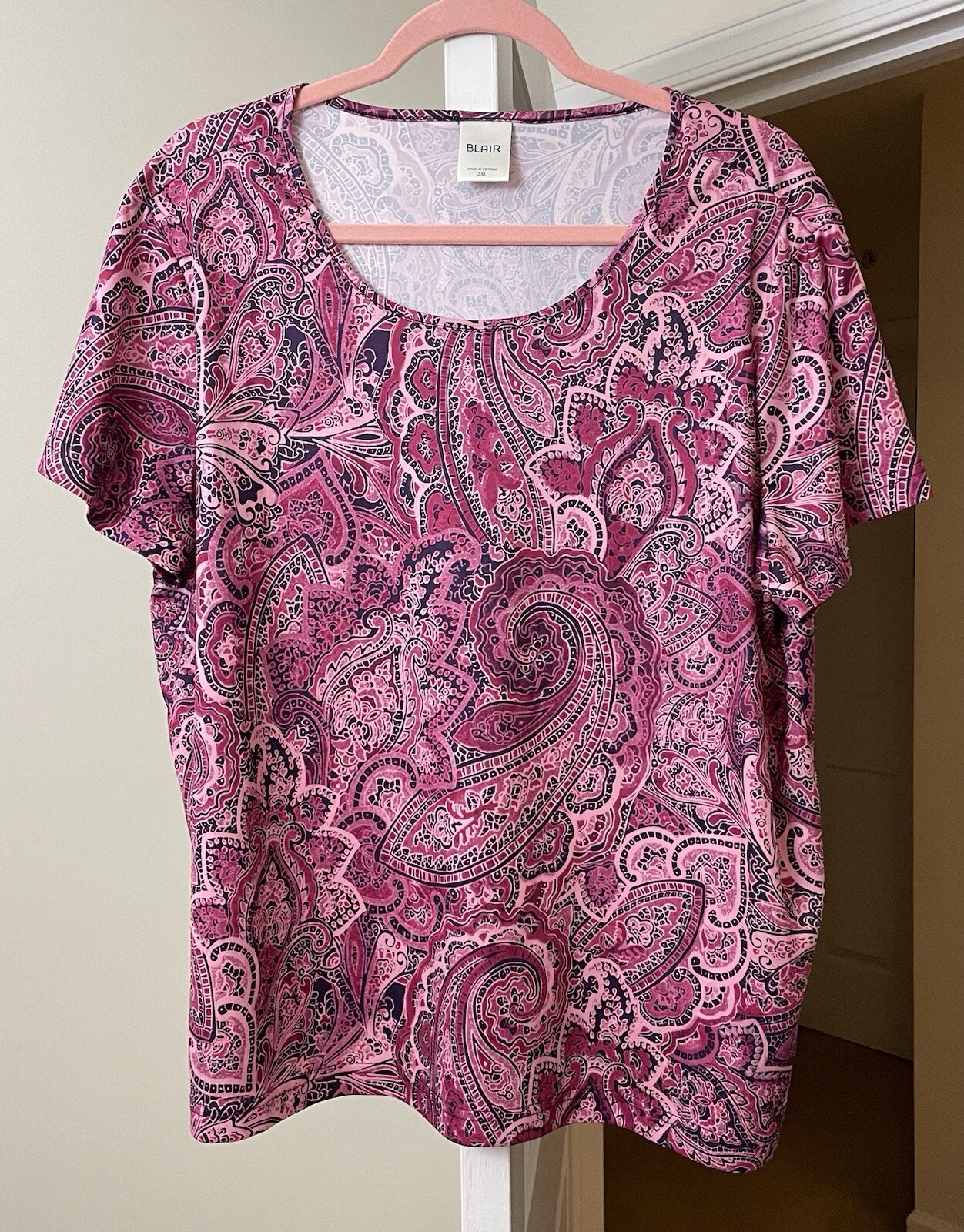 Bohemian Pink Paisley Stretch Short Sleeve Pullover Top Women's 2XL