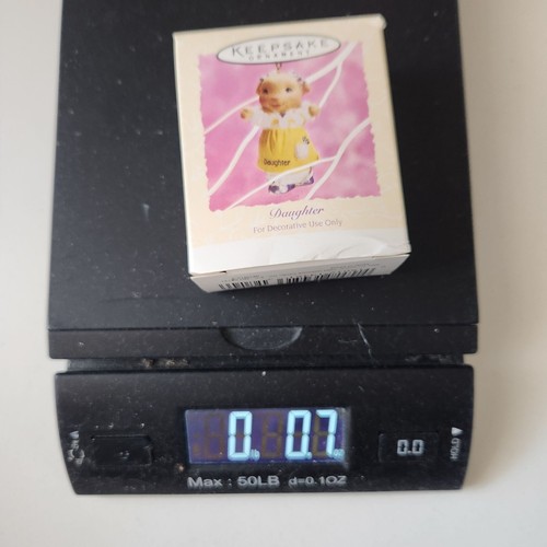 1994 Hallmark Vintage Keepsake Ornament "Daughter" Collectible - Picture 7 of 7
