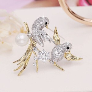 Authentic 2.30Ct Round Cut Real Moissanite Two Birds Brooch Pin 14k Yellow Gold Plated