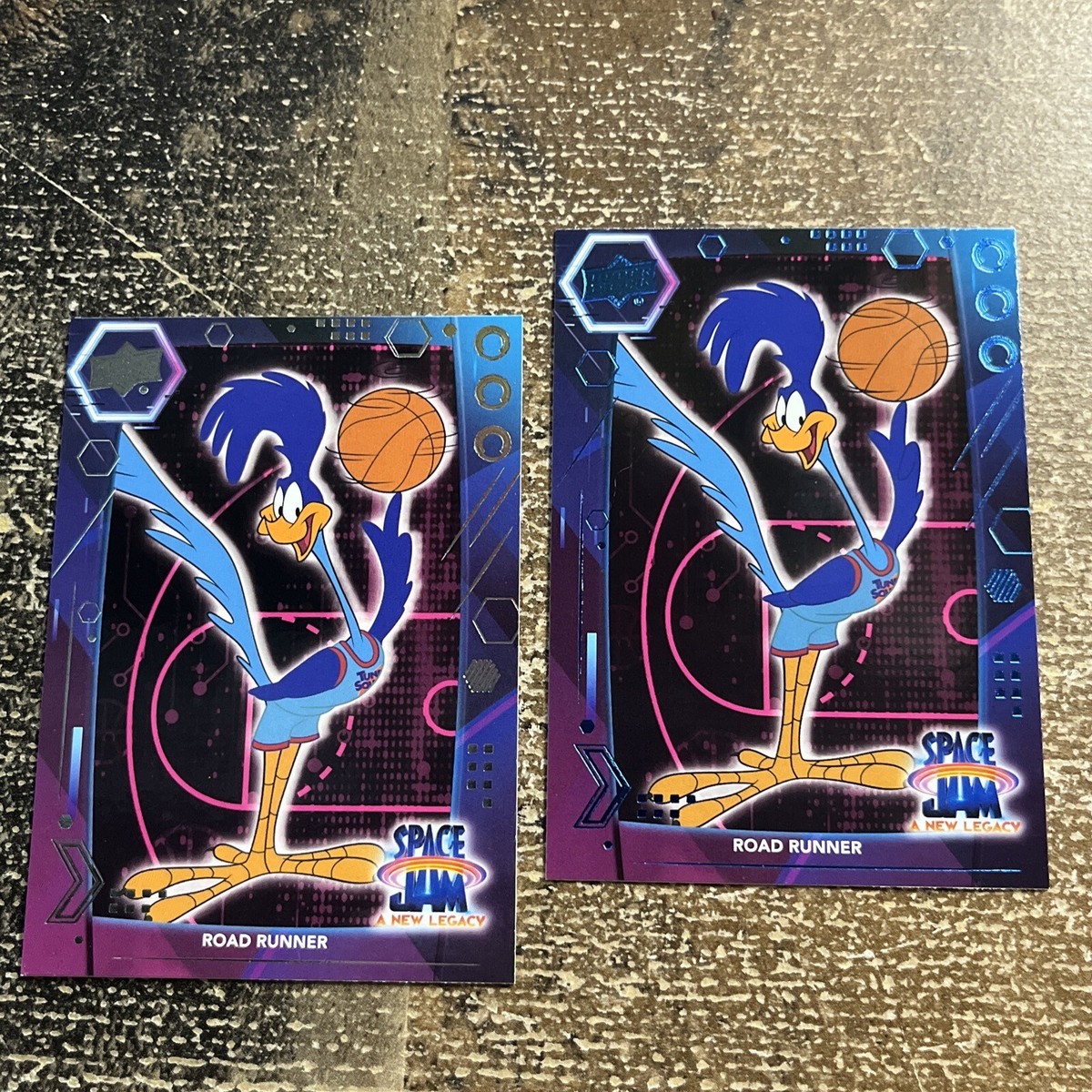 2021 Upper Deck Space Jam Road Runner #17 Base + Blue Parallel