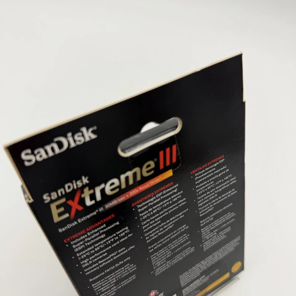 Retail SanDisk Extreme III 4 GB CompactFlash Memory Card (SDCFX3-004G-A31) - Image 3 of 3