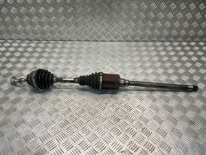 BMW X1 E84 2010 Vorne rechts Antriebswelle vorne 7591682 Diesel 150kW TOF40734