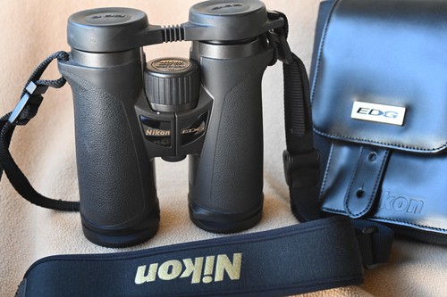 Nikon 8x42 EDG binoculars - Picture 10 of 10