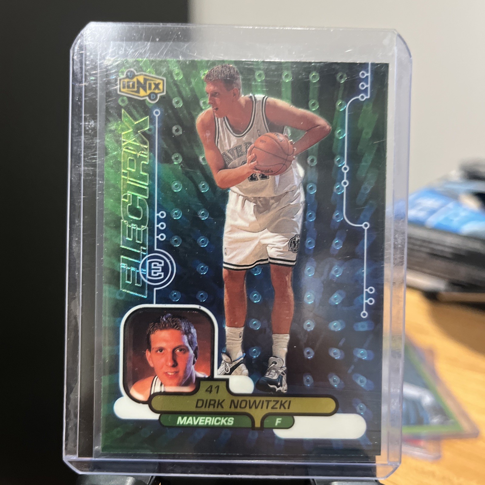 1998-99 Upper Deck Ionix #69 Dirk Nowitzki RC