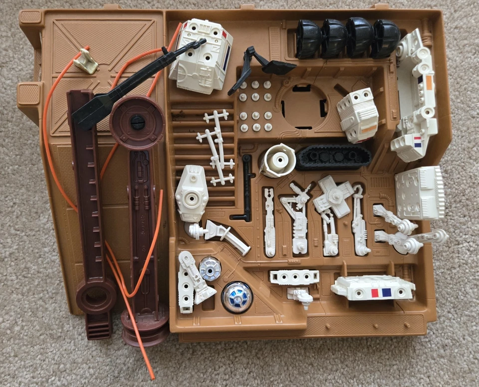 Vintage 1979 Star Wars Kenner DROID FACTORY, Aproximadamente 99% Completo com Caixa e Papel - Imagem 2 de 4