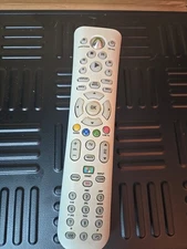 Official Microsoft Xbox 360 Universal Media DVD Remote Control  OEM White
