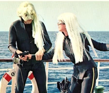 1968 Movie Still Duffy James Coburn Susannah York Wet Suits Luger 8 x 10 Color.