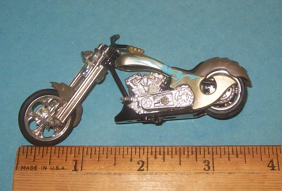 Motocicletas Boley/Hot Wheels diecast a menor escala Foto 4 de 4