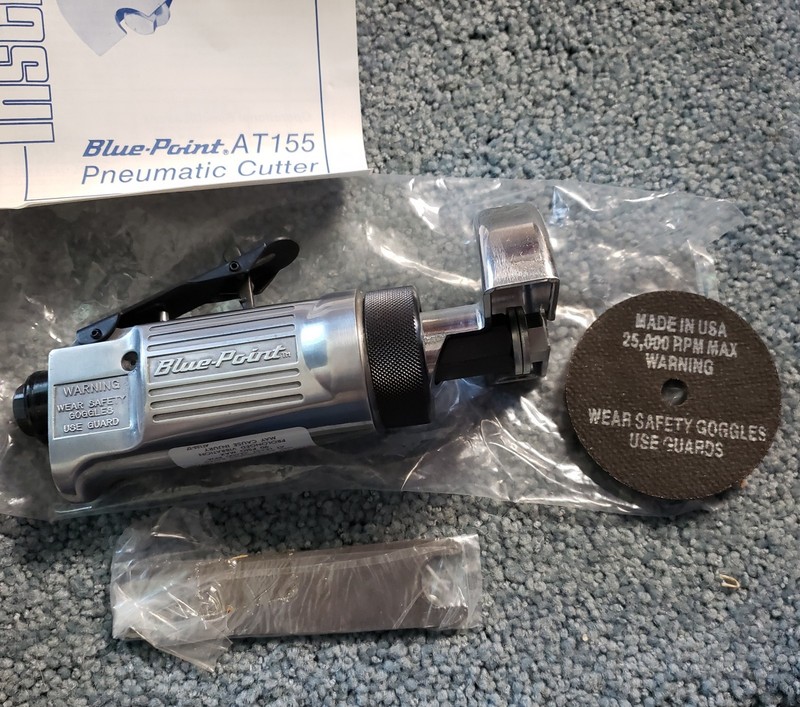 Snap-On Blue Point Pneumatic Cutter AT155 With Cutting Wheel, New In Box