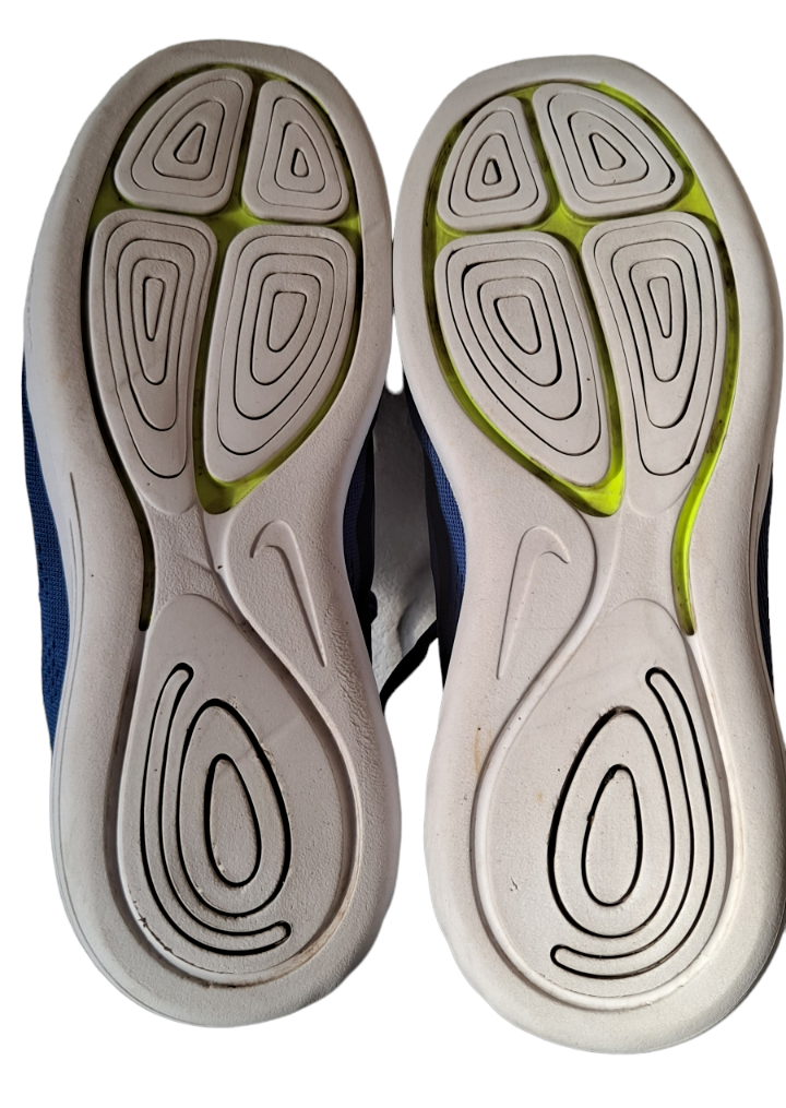 nike aa8676