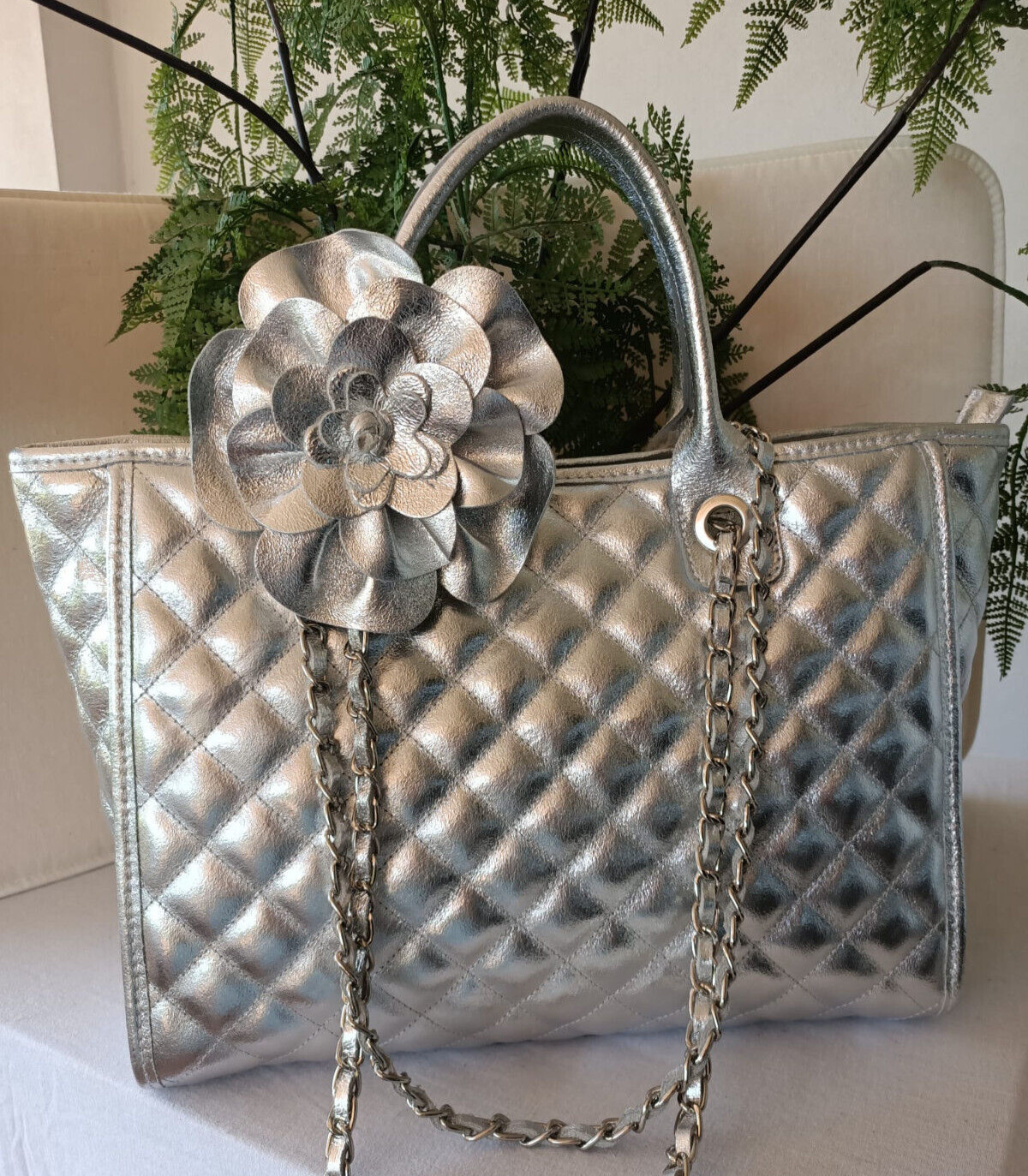 Maxi bolso acolchado mujer cuero vera con flores