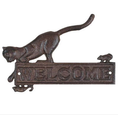 Rustic Cast Iron Welcome Sign with Cat & Mice   Farmhouse Wall Plaque
