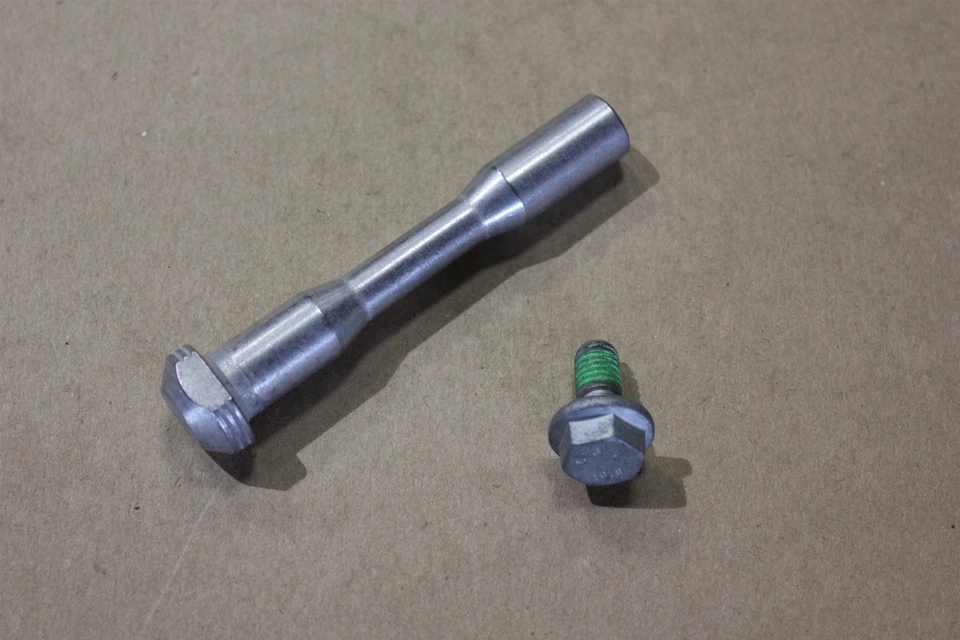 Ford Focus 2016 línea hidráulica de freno delantero derecho BRTF147 Motorcraft nuevo fabricante original Foto 2 de 4