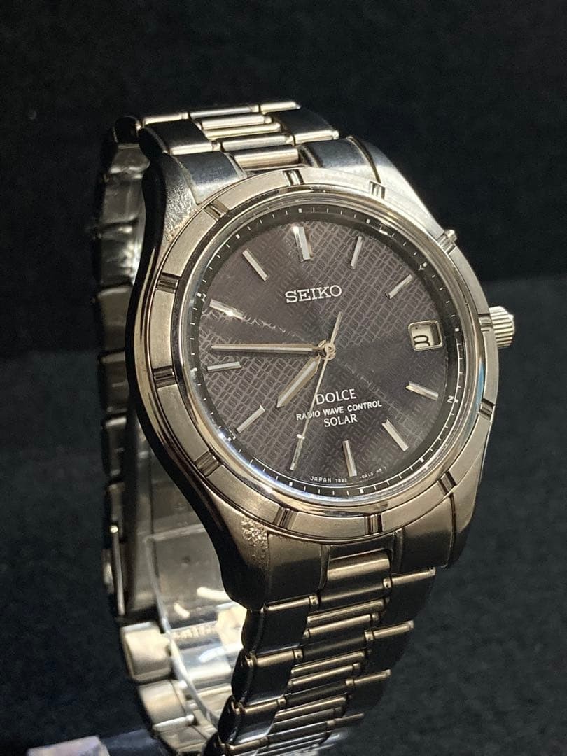 Excellent Date SEIKO Watch Stylish Men's SOLAR Design DOLCE Condition - VintageWatches.PK Excellent Date SEIKO Watch Stylish Men's SOLAR Design DOLCE Condition - vintagewatches.pk
