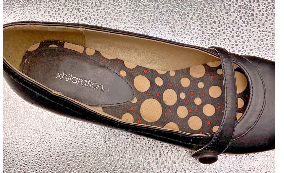 Tacones de gatito negros Xhilaration talla 6,5 Foto 3 de 4