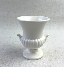 Vintage WEDGEWOOD Etruria & Barlaston Small URN VASE IVORY CREAM 3.75"