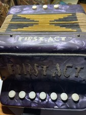 Vintage First Act Discovery Purple Child&rsquo;s Accordion