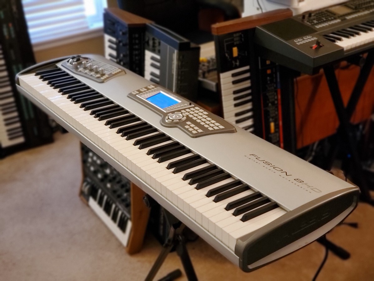 ALESIS FUSION 8HD WORKSTATION KEYBOARD SYNTHESIZER FULLY ALESIS FUSION 8HD WORKSTATION KEYBOARD SYNTHESIZER FULLY