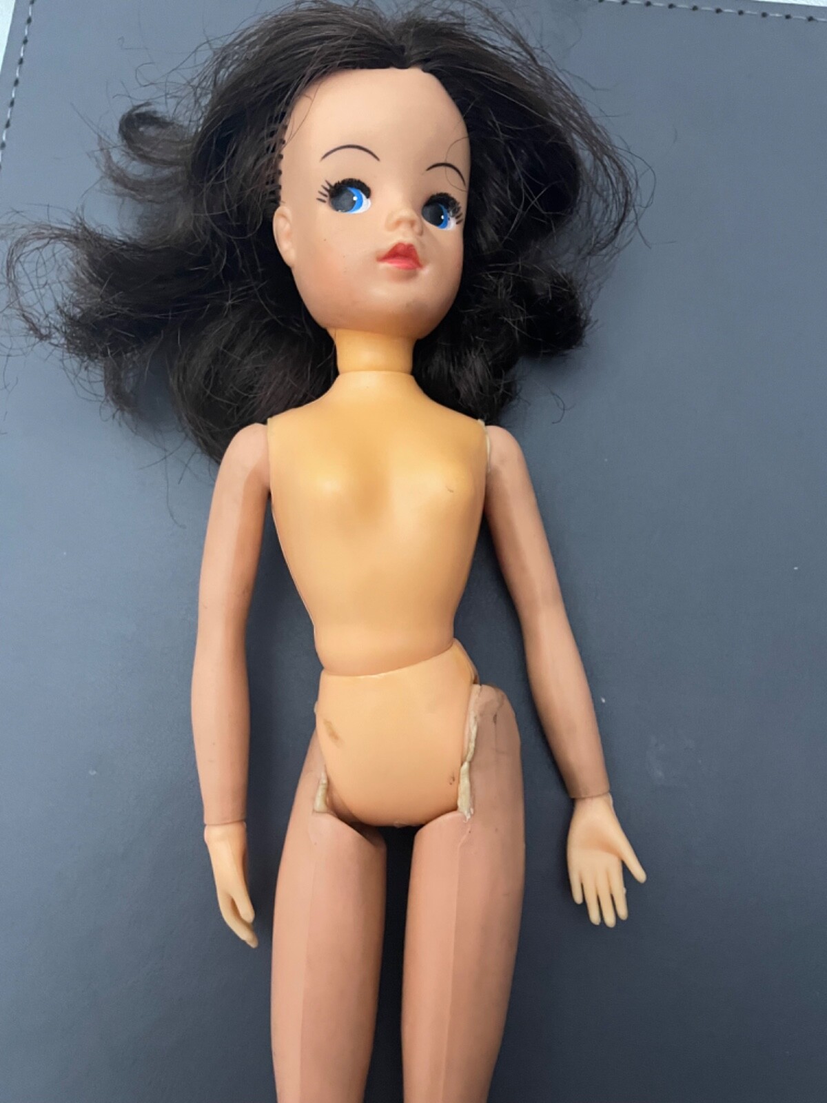 3 Vintage Sindy dolls eBay