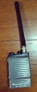 MIDLAND VHF MARINE RADIO MODEL 78-202 FOR PARTS OR REPAIR  NO BATTERY