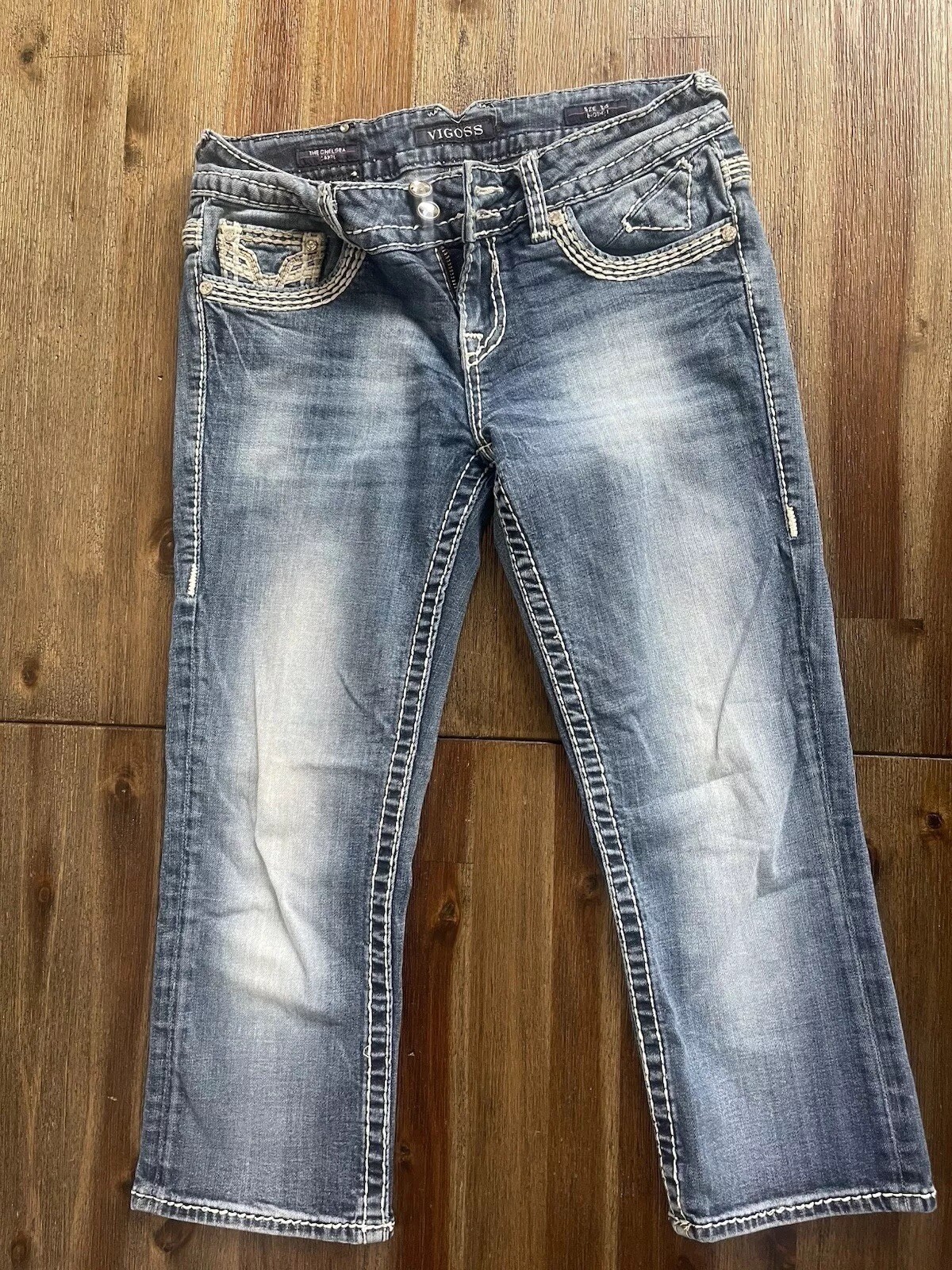 Vigoss Medium Wash Chelsea Denim Capris with Bling Women Size 5/6 L 21