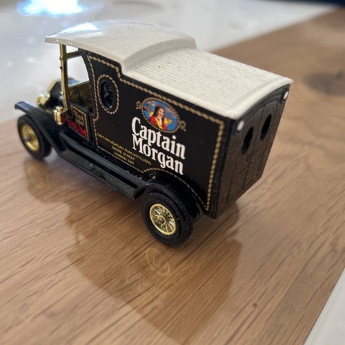 Y-12 FORD MODEL T 1912 CAPTAIN MORGAN, ECH:1/35 - Foto 3 di 4