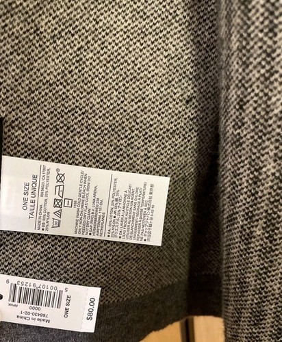 Nuovo con etichette!! Banana Republic Sciarpa Grafica Grigio con Beige, Nero - Foto 9 di 11