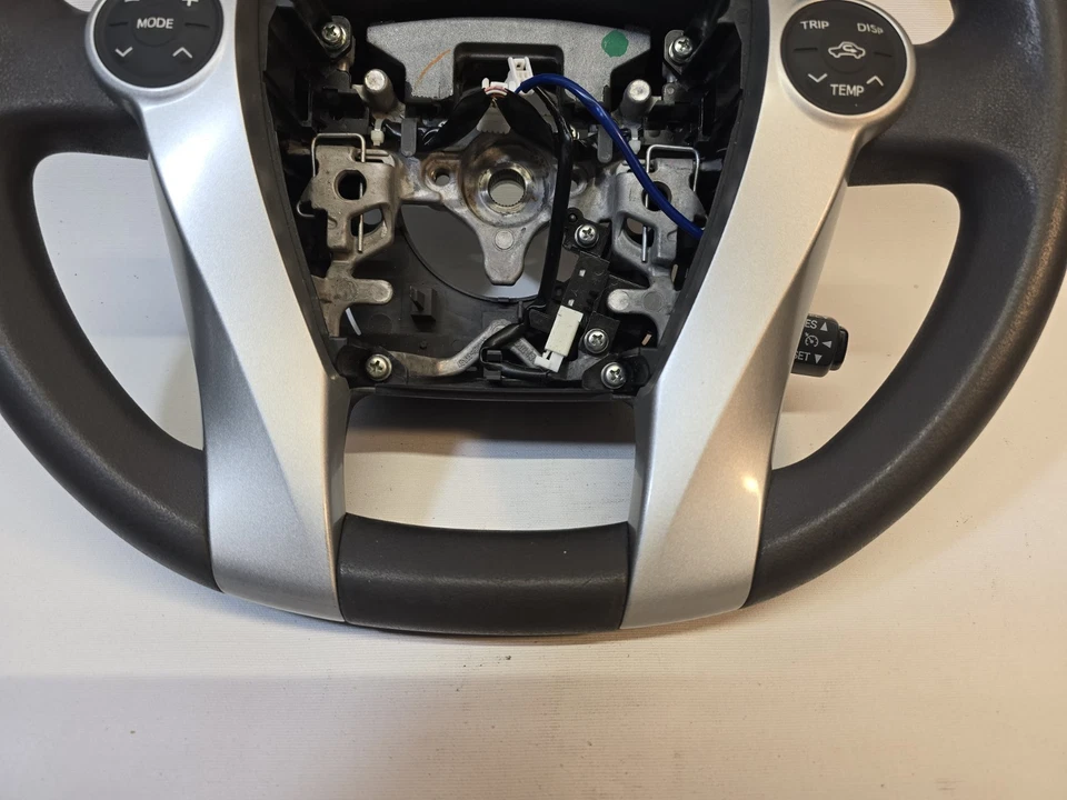 Volante Toyota Prius 2010-19 sin Bluetooth negro 45100-47120-C0 Foto 4 de 4