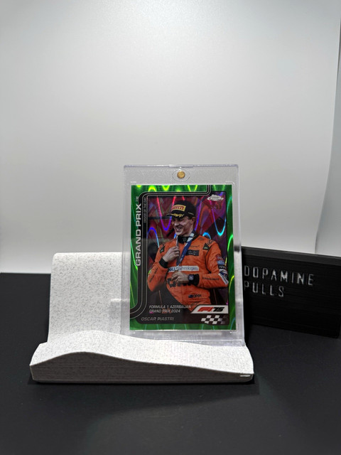 Topps Chrome Formula 1 2025 Oscar Piastri GP Winner #138 Green /99
