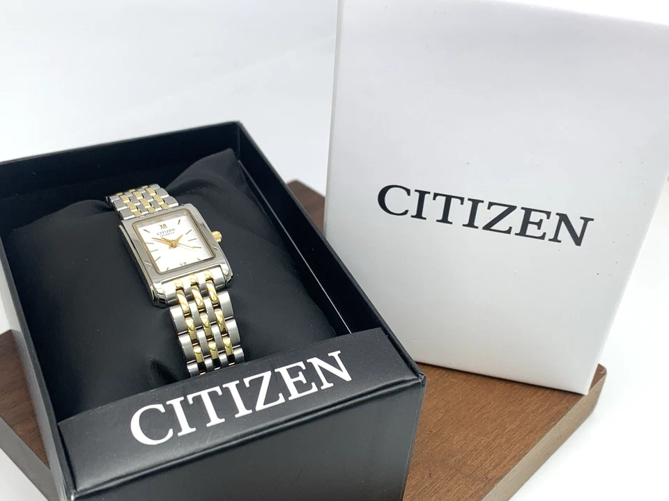 Reloj Citizen Mujer EJ5854-56A Cuarzo Esfera Blanca Dos Tonos Acero Tank Petite Foto 3 de 4