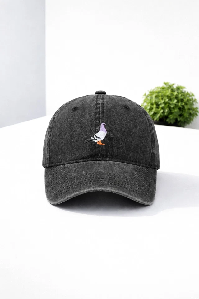 Casquette Pigeon Brodé Coton Noir Effet Délavé Ajustable - Neuf (Dad Streetwear) - Photo 1/1