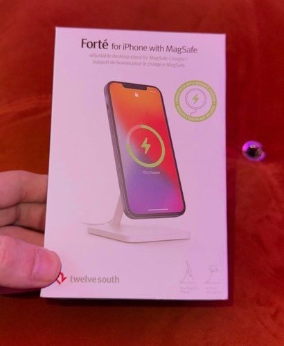 Twelve South Forté for iPhone MagSafe Wireless Charging Stand